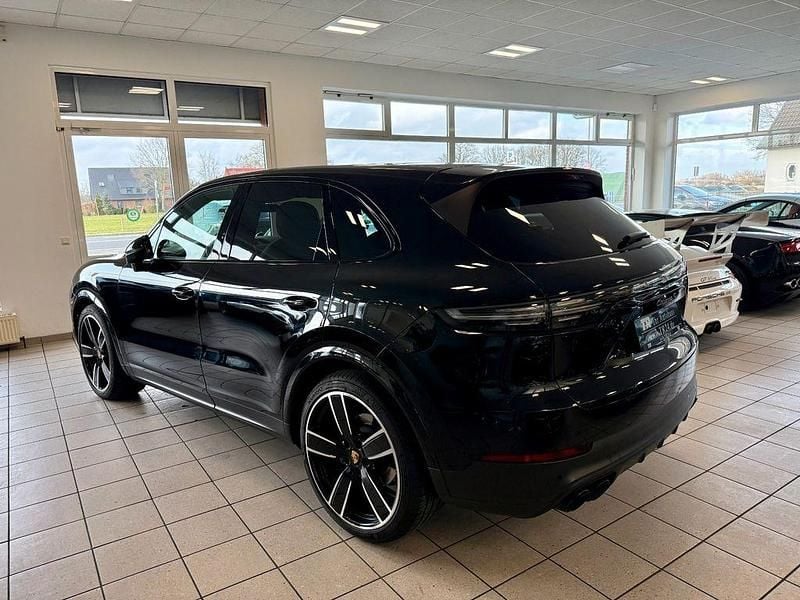 Gebraucht Porsche Cayenne S Platinum Edition 441 PS (324 kW) 2023 Schwarz SUV