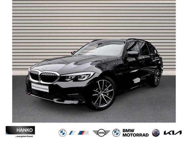 Saphirschwarz metallic Gebraucht 2022 BMW 330e Efficient Dynamics Kombi | 29.490 € (Guter Preis) - Bild 1/4