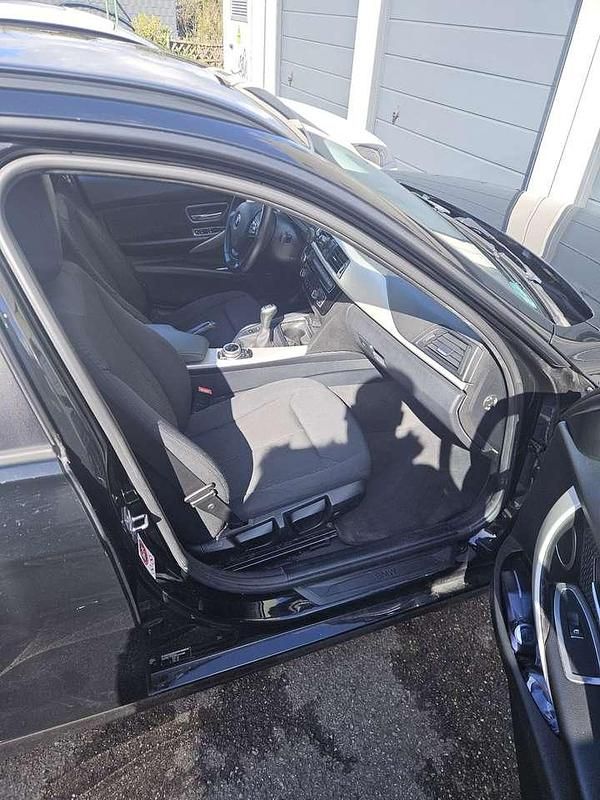 Gebraucht BMW 316 116 PS (85 kW) 2015 Schwarz Kombi
