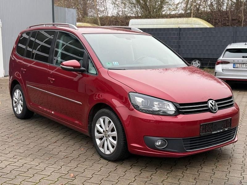 Gebraucht VW Touran Highline 170 PS (125 kW) 2011 Rot Van / Kleinbus