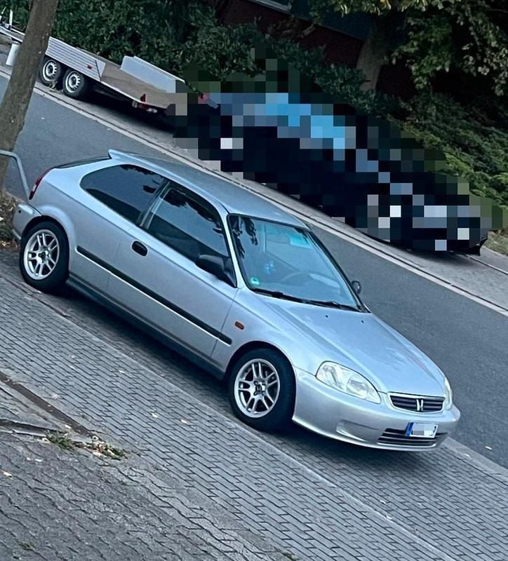 Silber Gebraucht 2000 Honda Civic Kleinwagen | 3.200 € (Guter Preis) - Bild 1/4