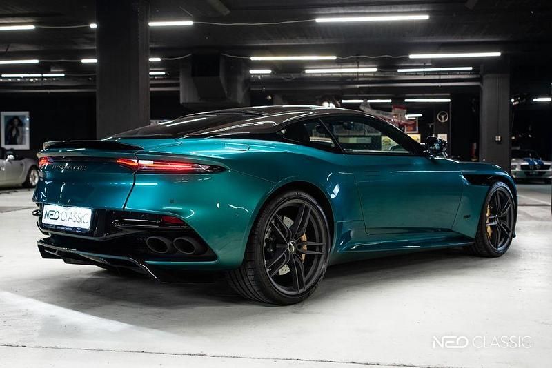 Gebraucht Aston Martin DBS 725 PS (533 kW) 2022 Grün