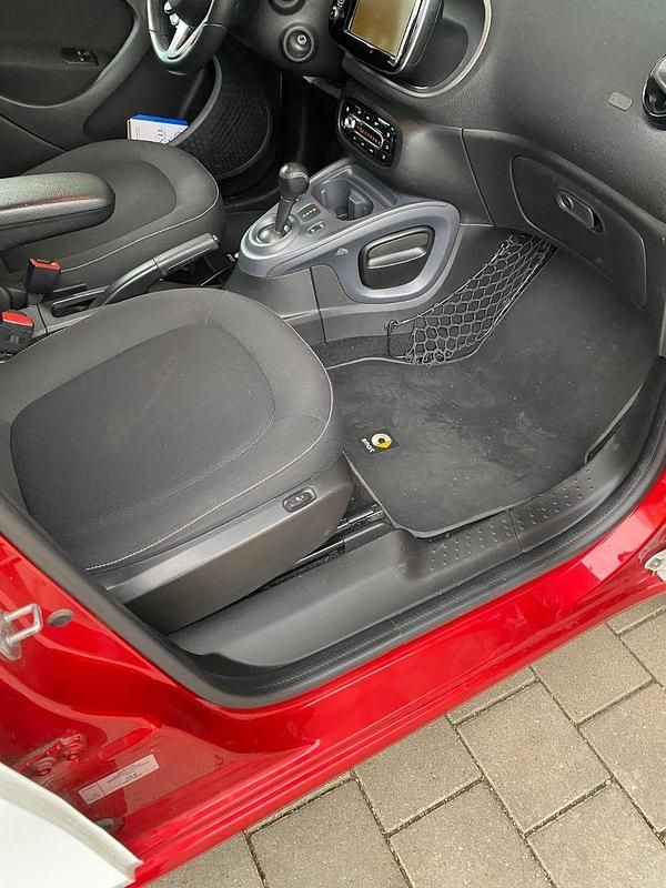 Gebraucht Smart ForFour Electric Drive 60 kW (82 PS) 2018 Weiß Kleinwagen