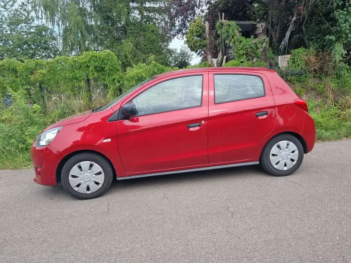 Gebraucht Mitsubishi Space Star 71 PS (52 kW) 2014 Other Van / Kleinbus