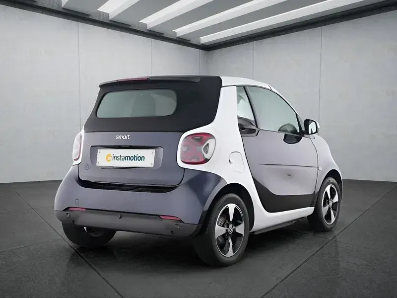 Gebraucht Smart ForTwo Electric Drive 60 kW (82 PS) 2024 Blau Cabrio
