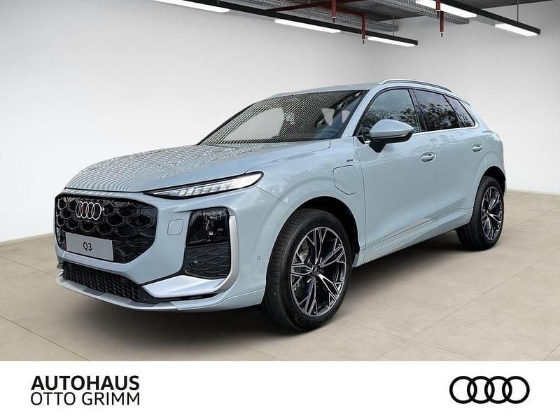 Neu Audi Q3 Sport 177 PS (130 kW) 2026 Grau SUV