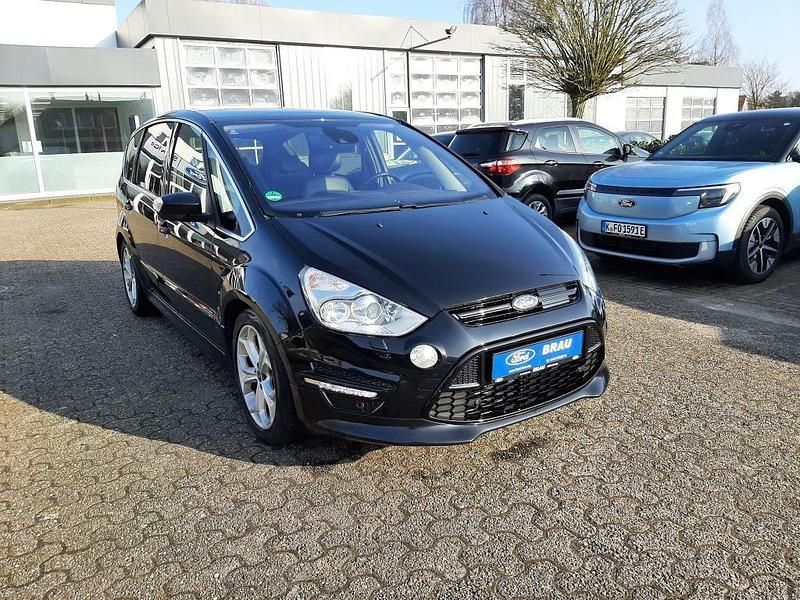 Schwarz Gebraucht 2013 Ford S-MAX Titanium X Van / Kleinbus | 13.990 € (Teuer) - Bild 1/4