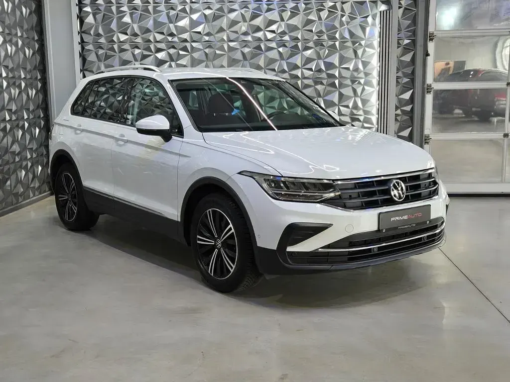 Gebraucht VW Tiguan Active 150 PS (110 kW) 2021 Weiß SUV
