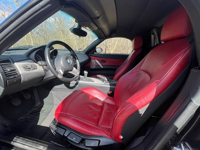 Gebraucht BMW Z4 Sport Line 170 PS (125 kW) 2005 Schwarz Cabrio