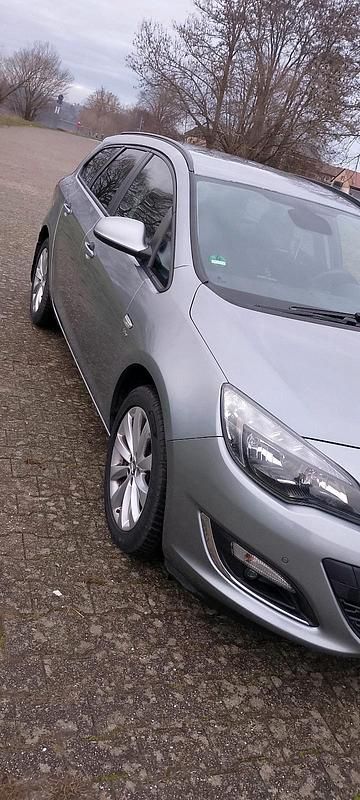 Gebraucht Opel Astra 120 PS (88 kW) 2013 Silber Kombi