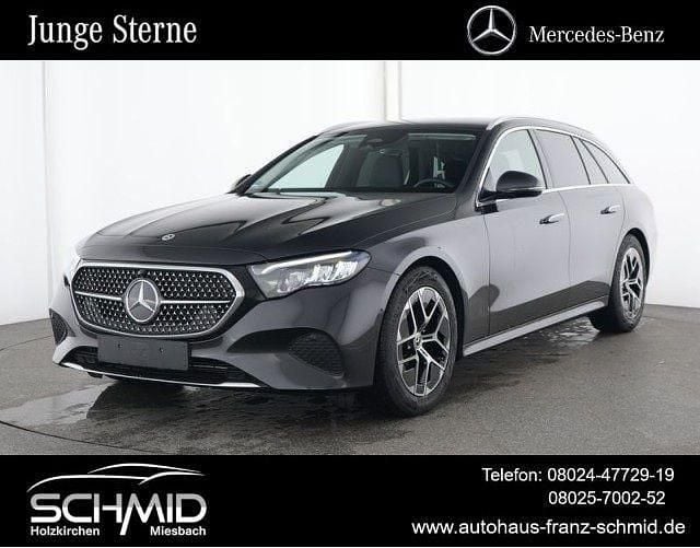 Grau Gebraucht 2024 Mercedes E220 Avantgarde Limousine | 45.750 € (Superpreis) - Bild 1/4