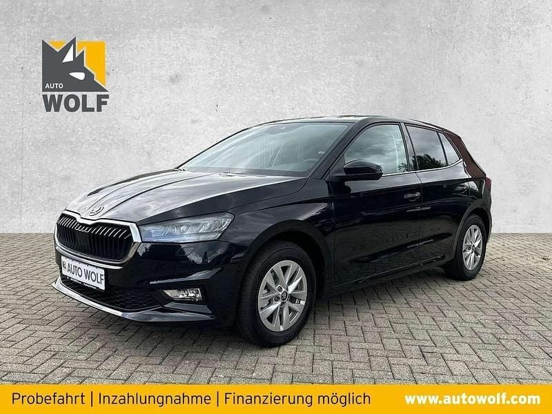 Schwarzmagic perleffekt Neu 2025 Skoda Fabia Selection Limousine | 23.450 € (Fairer Preis) - Bild 1/4