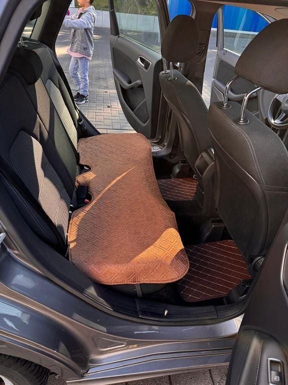 Gebraucht Mercedes B180 109 PS (80 kW) 2018 Grau Van / Kleinbus