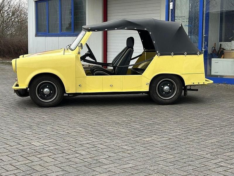Gelb Gebraucht 1983 Trabant 601 Cabrio | 8.950 € - Bild 1/4