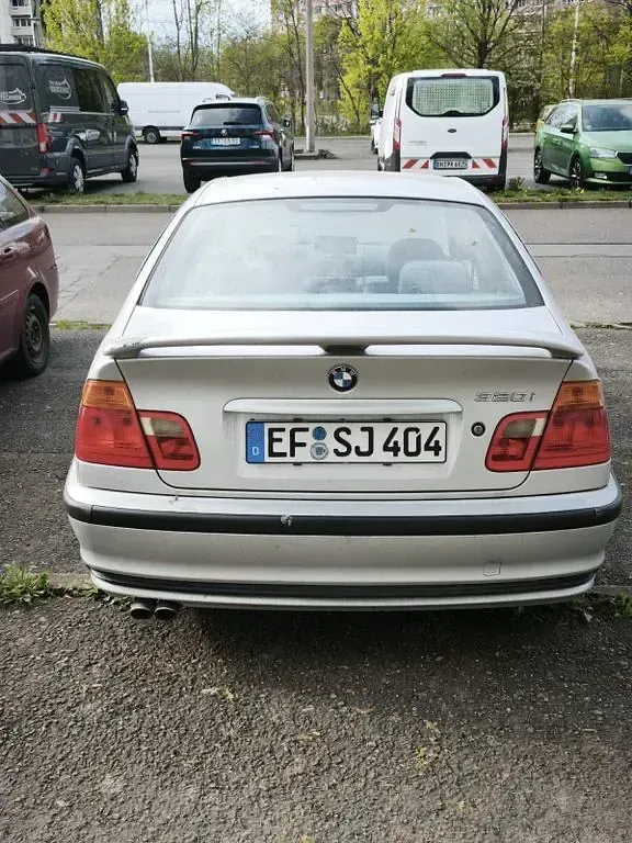 Gebraucht BMW 320 150 PS (110 kW) 1999 Silber Limousine