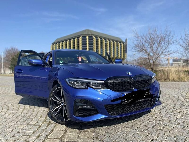 Gebraucht BMW 330 M Sport 258 PS (189 kW) 2019 Blau Limousine