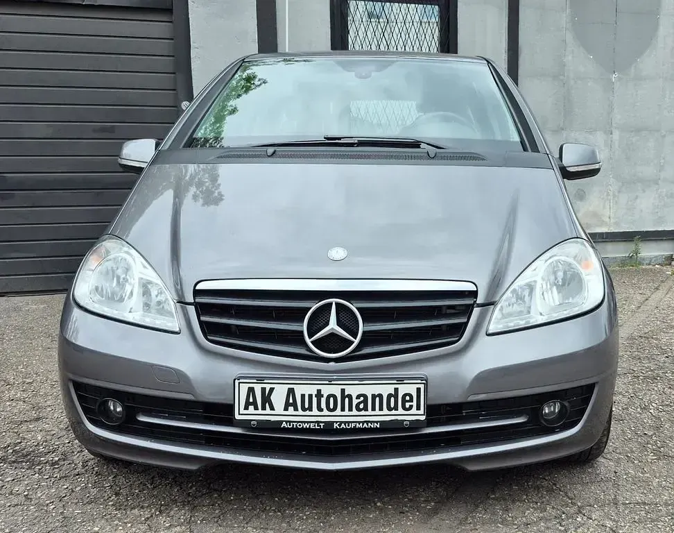 Gebraucht Mercedes A160 95 PS (69 kW) 2009 Grau Limousine