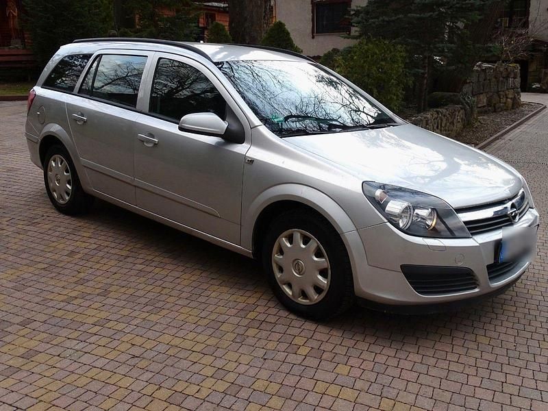Gebraucht Opel Astra Cosmo 105 PS (77 kW) 2006 Silber Kombi