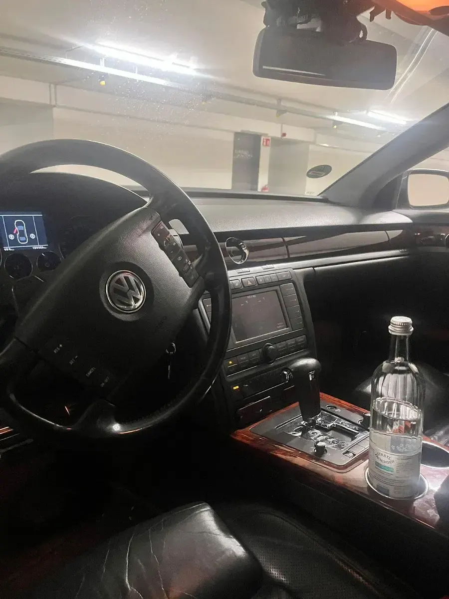 Gebraucht VW Phaeton 335 PS (246 kW) 2006 Grau Limousine