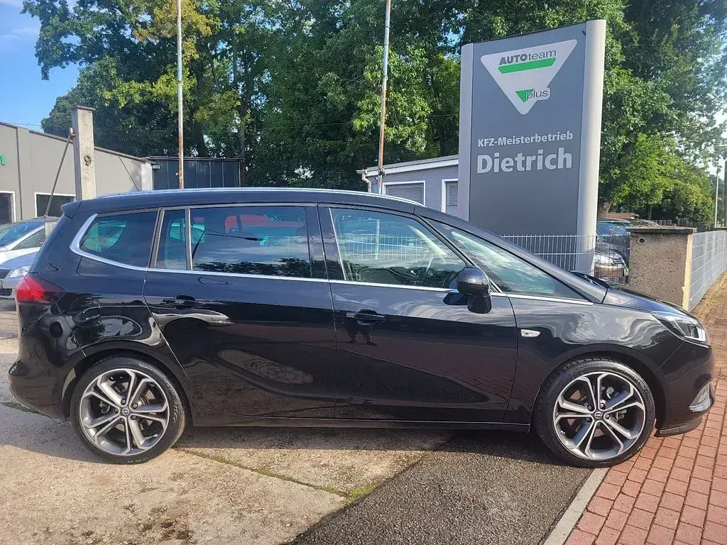 Gebraucht Opel Zafira Innovation 170 PS (125 kW) 2018 Schwarz Van / Kleinbus