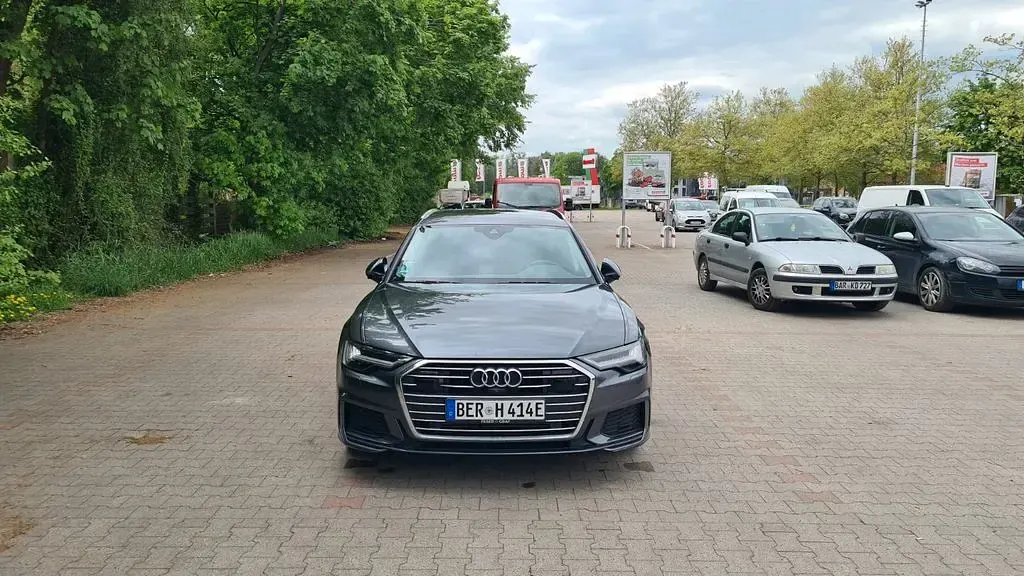 Gebraucht Audi A6 Sport 367 PS (269 kW) 2021 Grau Kombi