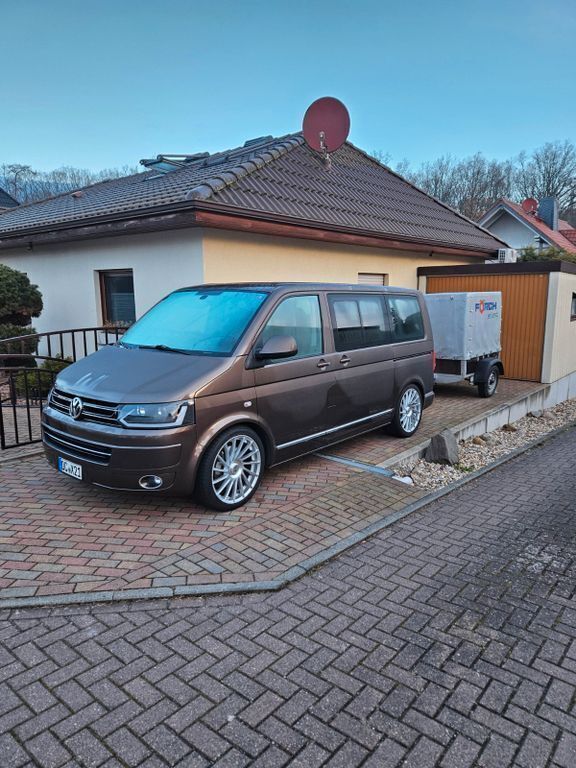 Braun Gebraucht 2011 VW T5 Highline Van | 21.850 € (Superpreis) - Bild 1/4