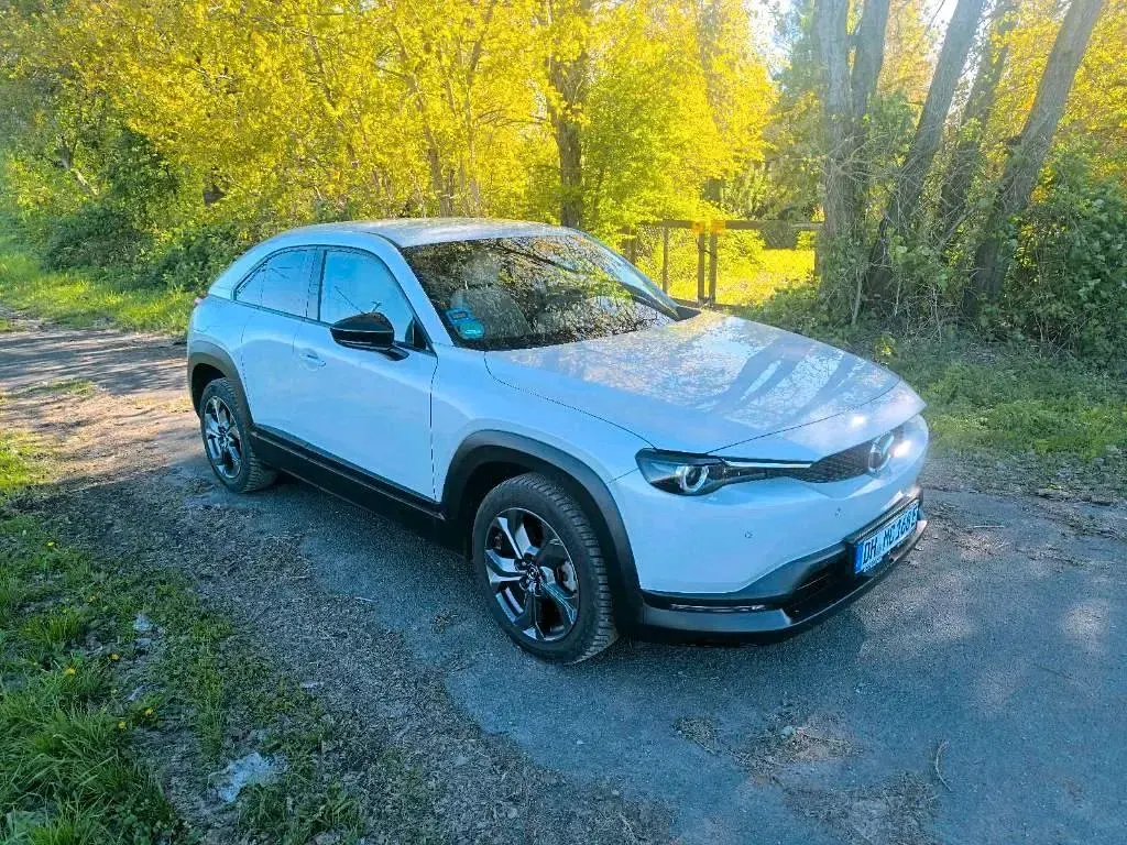 Usata Mazda MX30 106 kW (145 CV) 2020 Bianco SUV