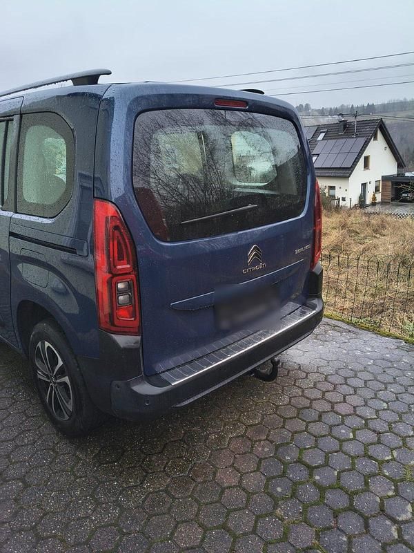 Gebraucht Citroën Berlingo Feel 131 PS (96 kW) 2019 Blau Van / Kleinbus