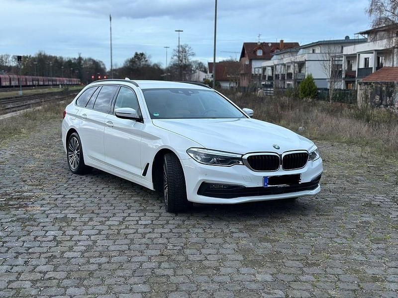 Gebraucht BMW 520 190 PS (139 kW) 2018 Weiß Kombi