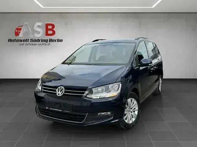 Gebraucht VW Sharan Comfortline 150 PS (110 kW) 2017 Night blue metallic Van / Kleinbus