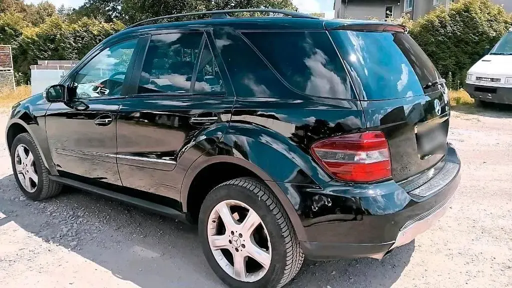 Gebraucht Mercedes ML420 306 PS (225 kW) 2007 Schwarz SUV