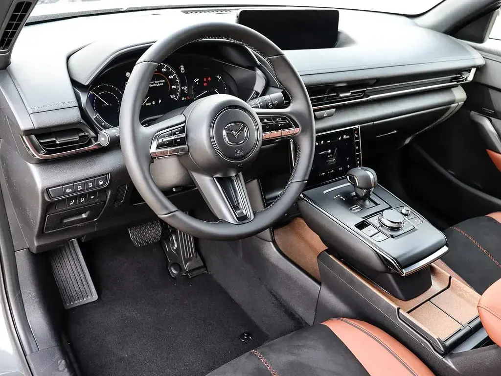 Gebraucht Mazda MX30 Nagisa 170 PS (125 kW) 2025 Multitone machine grey SUV