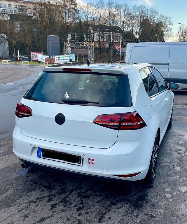 Gebraucht VW Golf VII Cup 110 PS (80 kW) 2014 Weiß Limousine