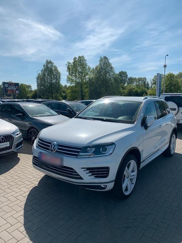 Weiß Gebraucht 2015 VW Touareg R-line SUV | 19.000 € (Guter Preis) - Bild 1/4