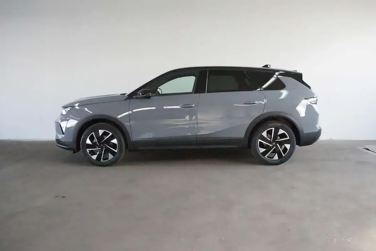 Gebraucht Opel Grandland X 145 PS (106 kW) 2025 Grafik grau (uni) SUV