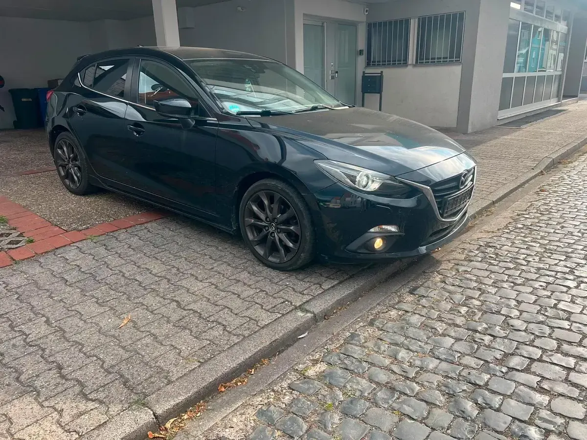 Gebraucht Mazda 3 Edition 149 PS (109 kW) 2015 Schwarz Limousine