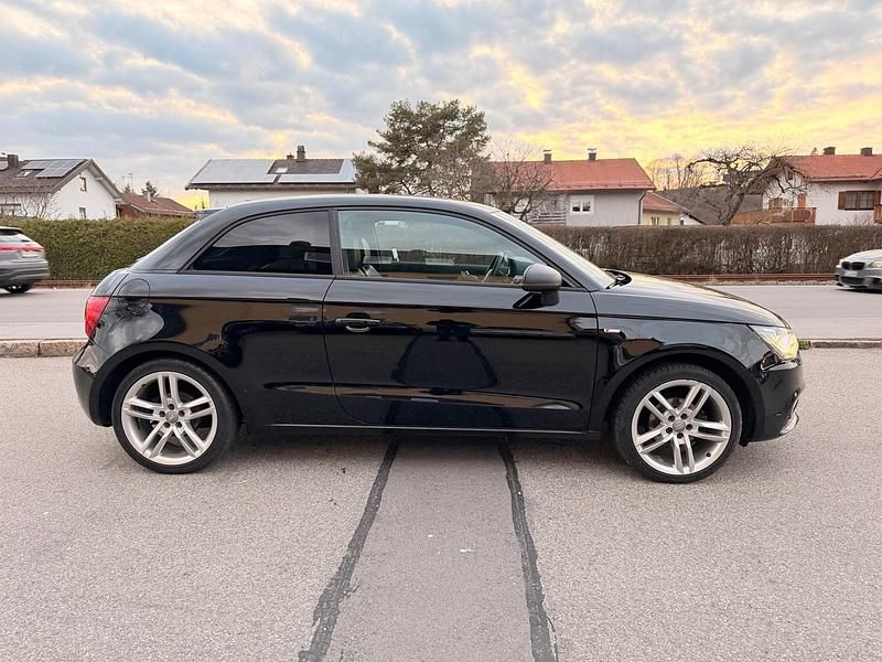 Gebraucht Audi A1 S-Line 86 PS (63 kW) 2012 Schwarz Kleinwagen