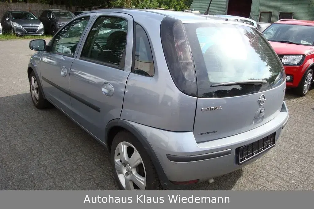 Gebraucht Opel Corsa Enjoy 69 PS (50 kW) 2004 Silber Kleinwagen