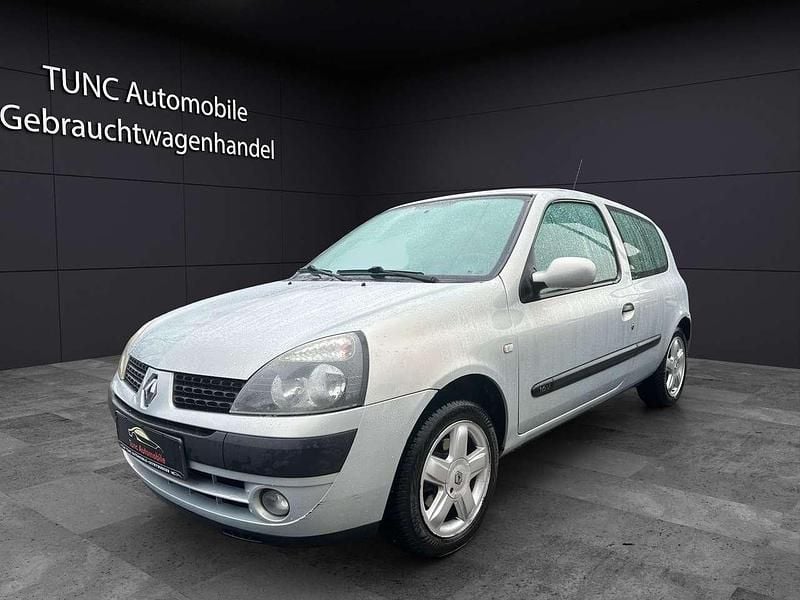 Gebraucht Renault Clio II Dynamique 75 PS (55 kW) 2003 Silber Kleinwagen