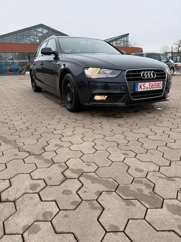 Gebraucht Audi A4 Ambition 170 PS (125 kW) 2012 Blau Kombi