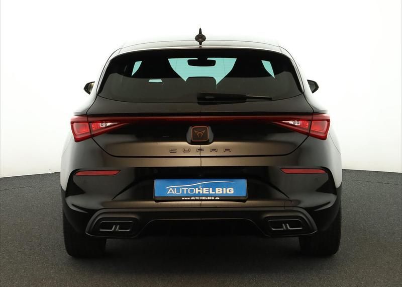 Gebraucht Cupra Leon 150 PS (110 kW) 2023 Mitternachtsschwarz metallic SUV