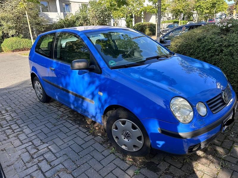 Blau Gebraucht 2004 VW Polo Kleinwagen | 500 € (Superpreis) - Bild 1/4