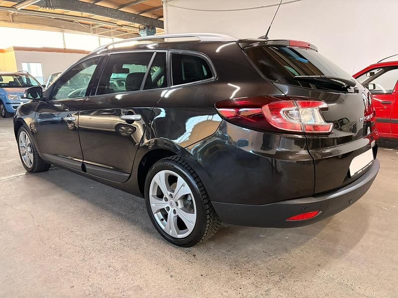 Gebraucht Renault Mégane III 131 PS (96 kW) 2009 Schwarz Kombi