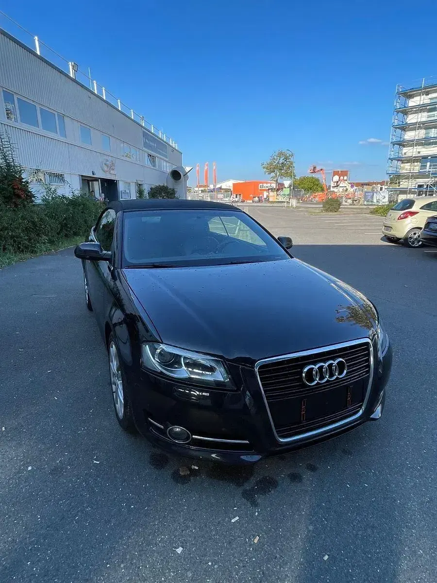 Gebraucht Audi Cabriolet Ambiente 125 PS (91 kW) 2012 Schwarz Cabrio