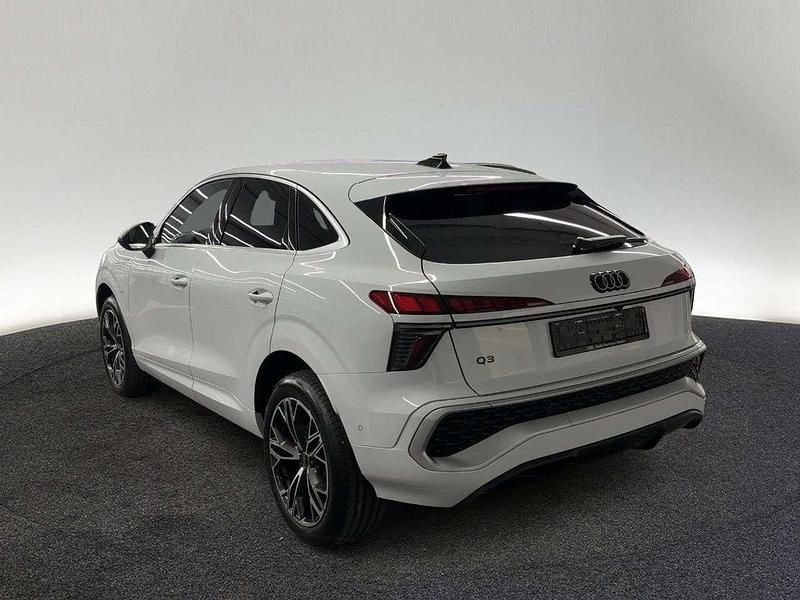 Neu Audi Q3 177 PS (130 kW) 2026 Gletscherweiß metallic SUV