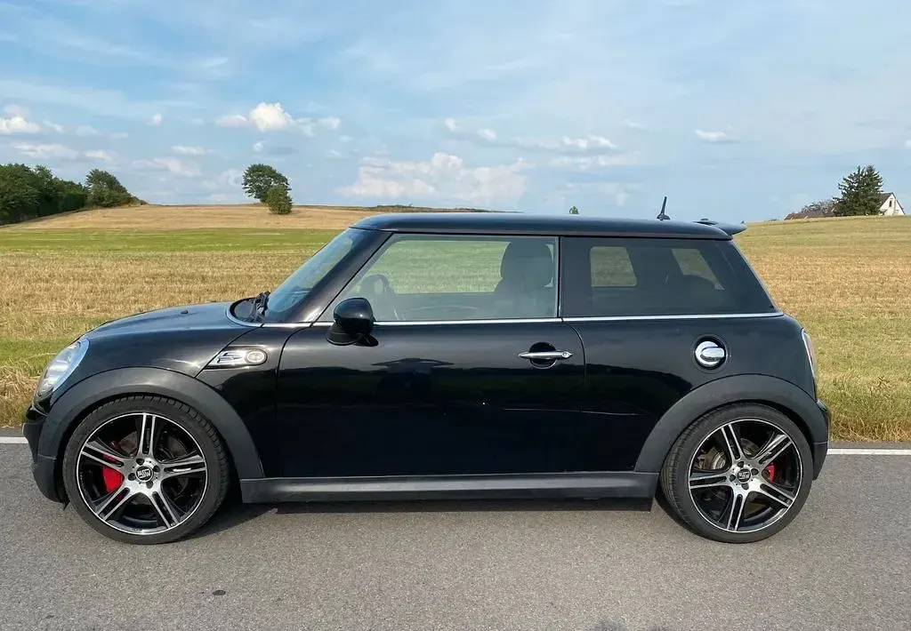 Gebraucht Mini John Cooper Works 211 PS (155 kW) 2009 Schwarz Kleinwagen