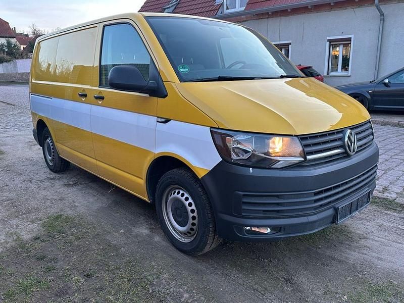 Gebraucht VW Transporter 150 PS (110 kW) 2017 Gelb Van