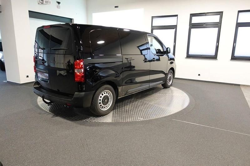 Neu Peugeot Expert 144 PS (105 kW) 2025 Schwarz Van