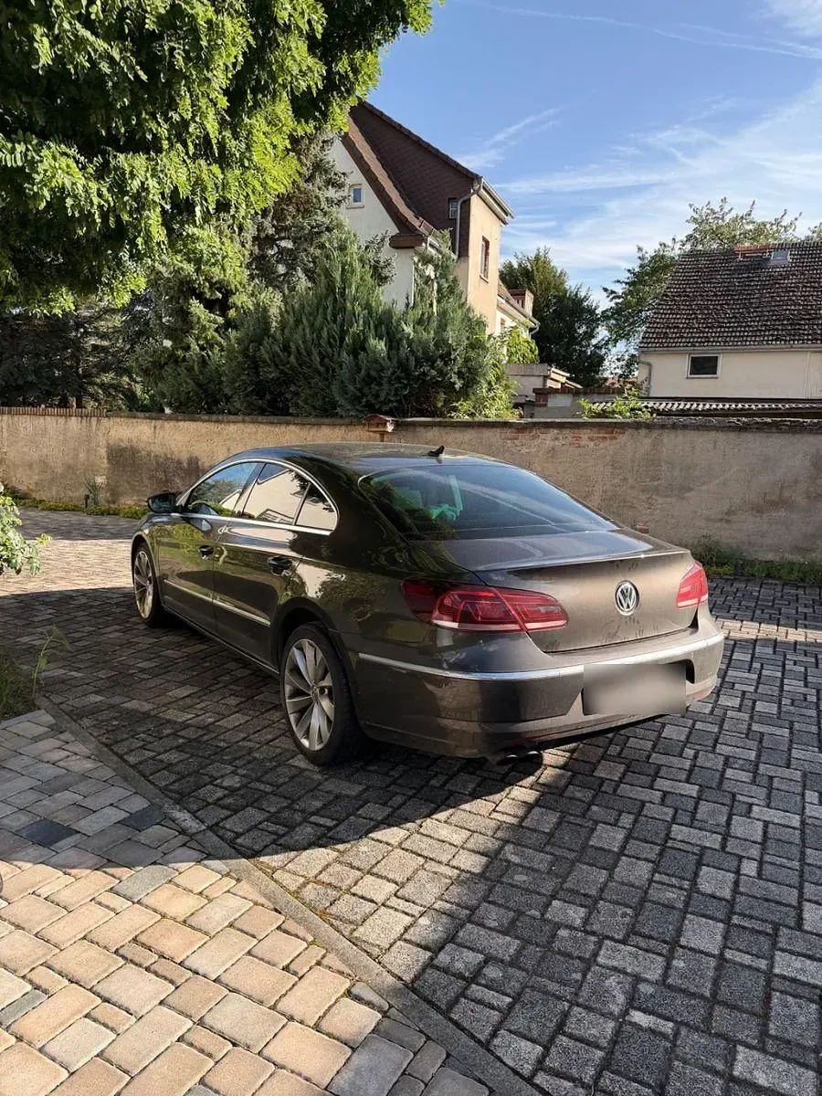 Gebraucht VW CC 160 PS (117 kW) 2012 Braun Limousine