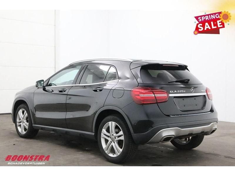 Gebraucht Mercedes GLA220 177 PS (130 kW) 2017 Schwarz SUV